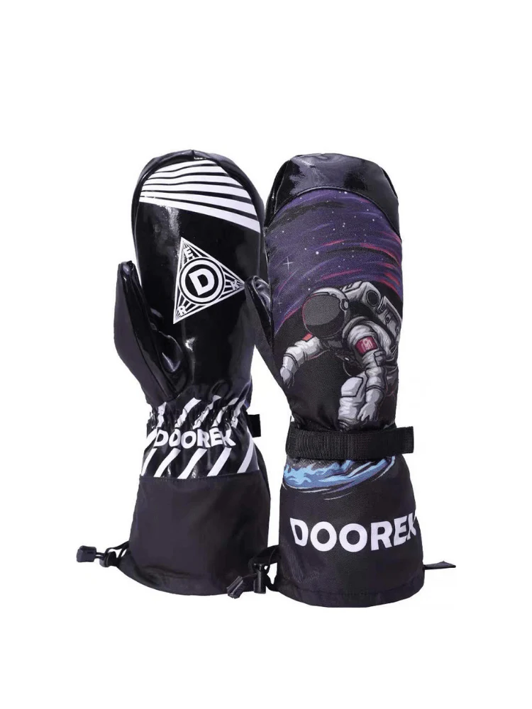 DOOREK Shaped Long Mittens - Image 5